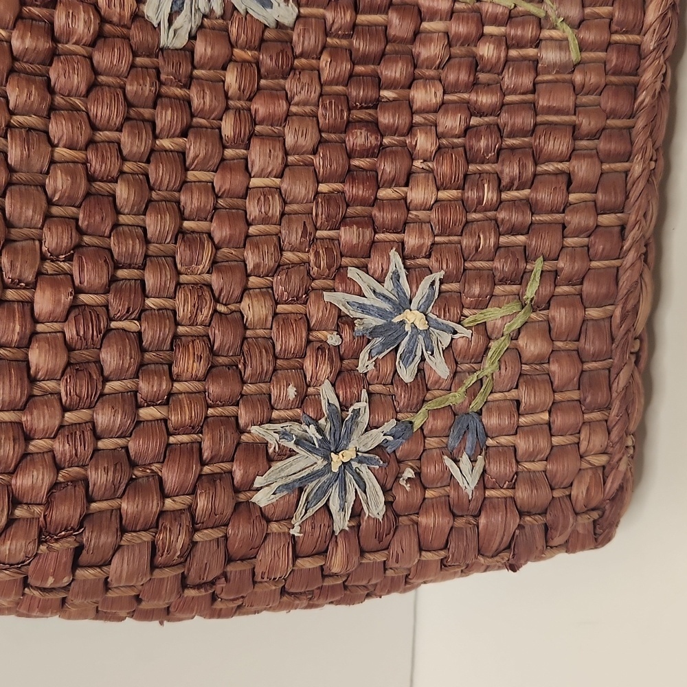 Corn Husk Floral Crossweave  Natural Tote - Picture 3 of 14